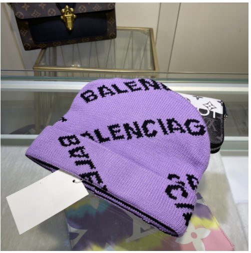 BALENCIAGA