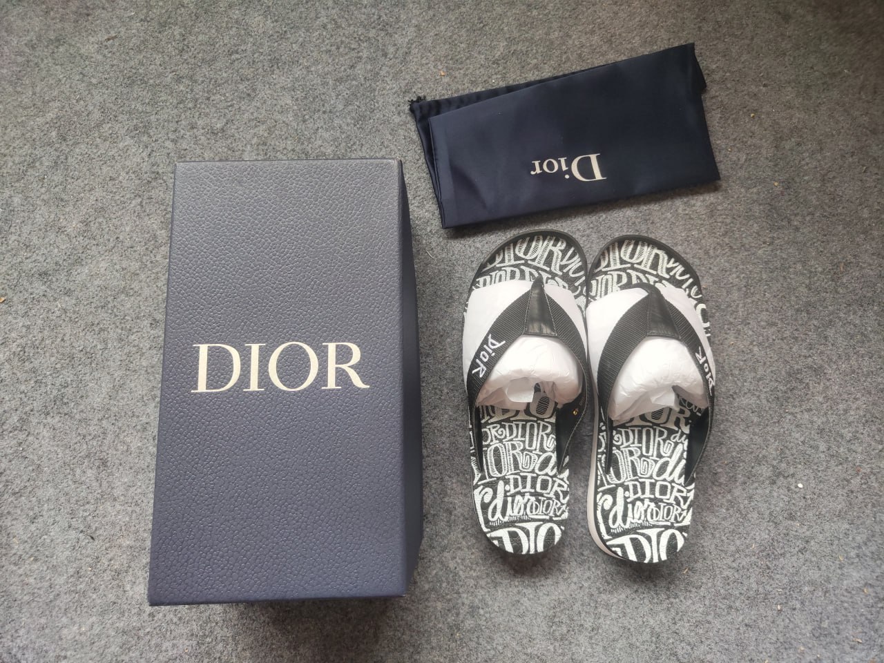 Dior Slide