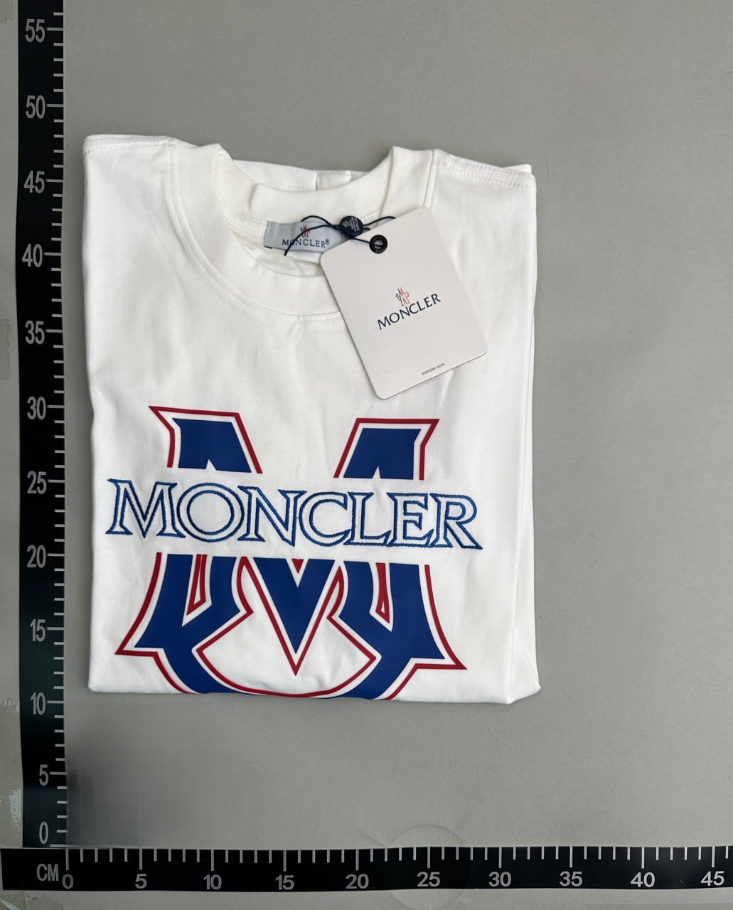 Moncler T-shirt
