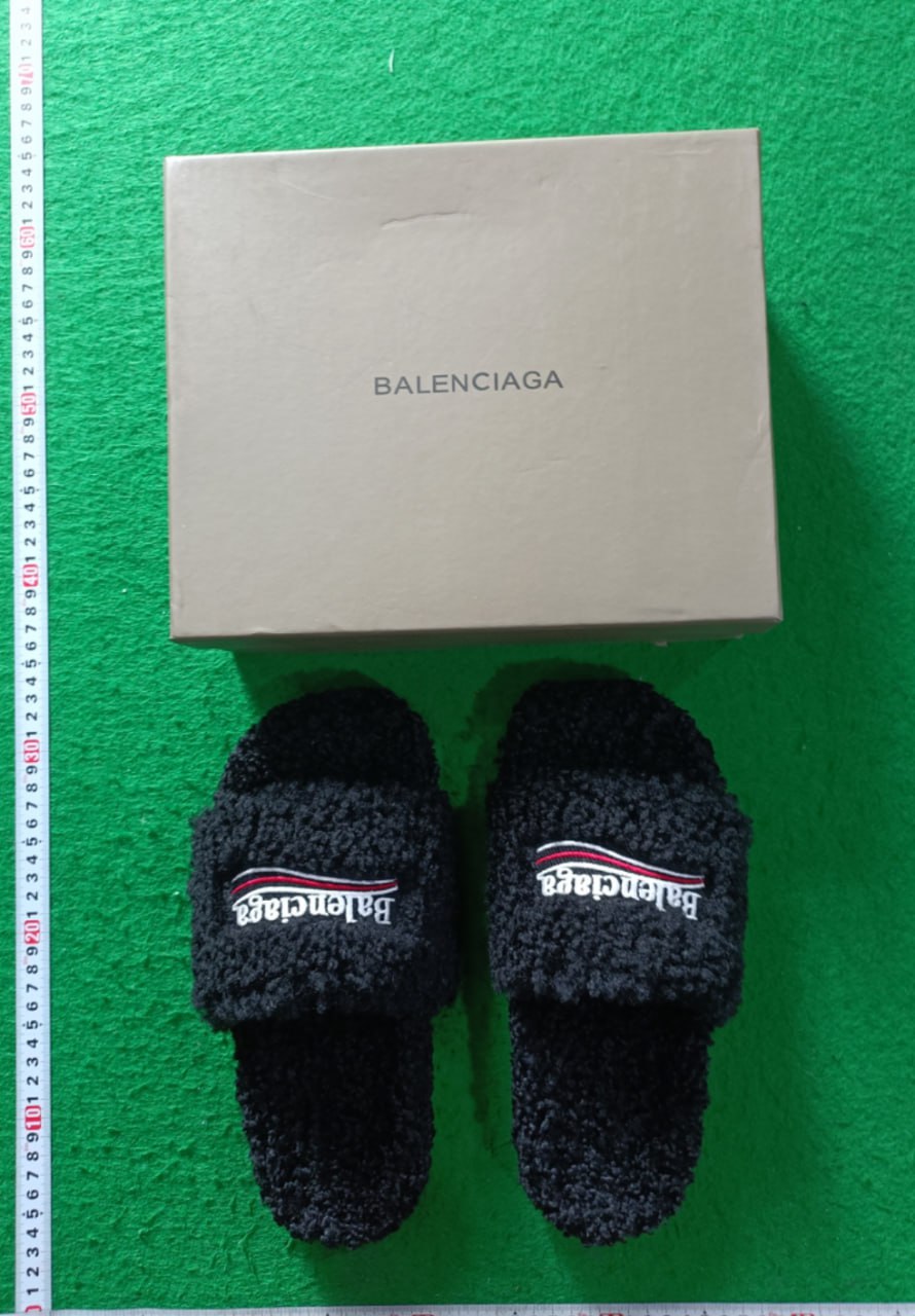  BALENCIAGA Slipper