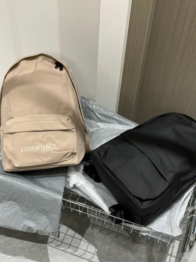 ESSENTIALS backpack /Supreme travel bag/Carhartt Large capacity backpack
