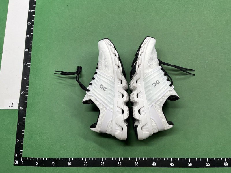 On cloud shoes    (30 CP)