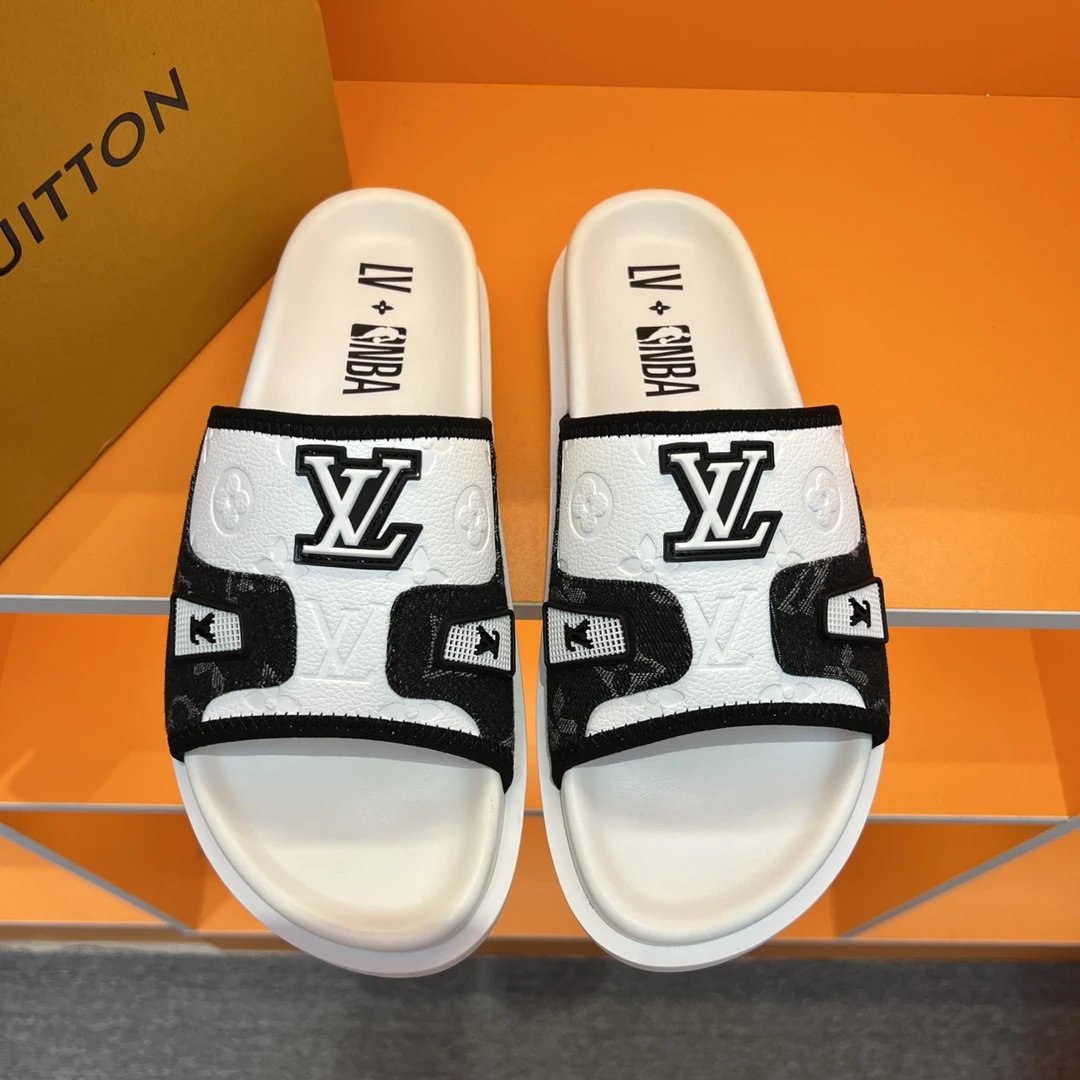  Louis Vuitton Leather Slippers（40 styles）