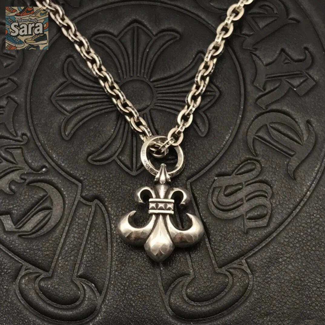collar chrome hearts