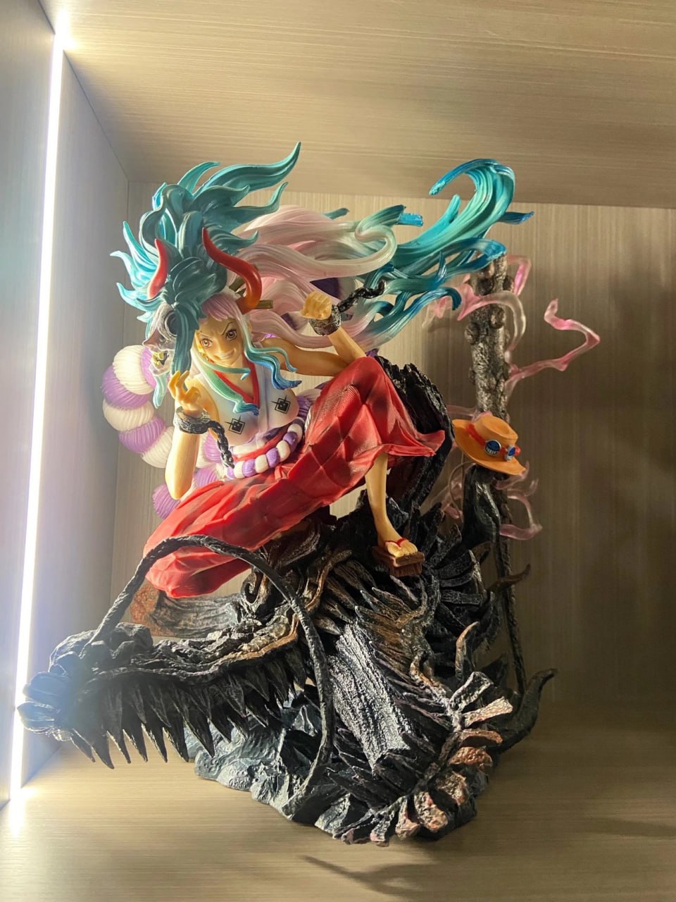 ONE PIECE/Pokémon Figures