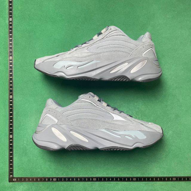 Yeezy 700