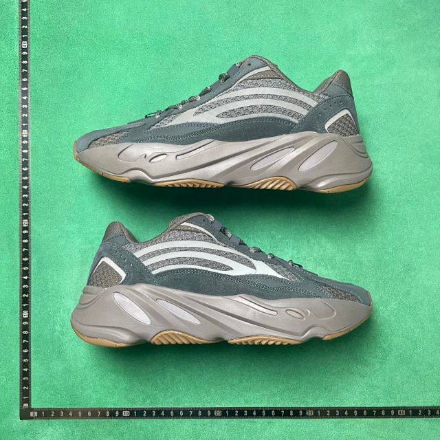 Yeezy 700