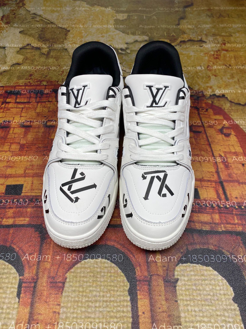 LV TRAINER SNRAKERSA