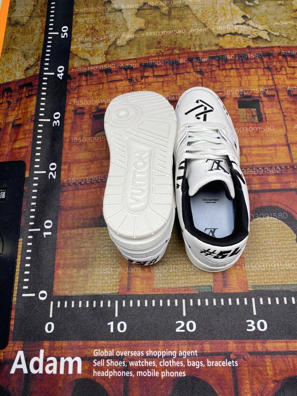 LV TRAINER SNRAKERSA