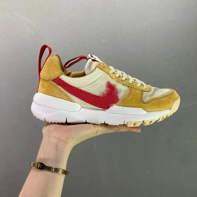 TOM SACHS X NIKE MAR
