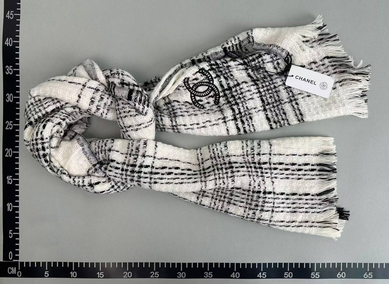 CHANEL Scarf