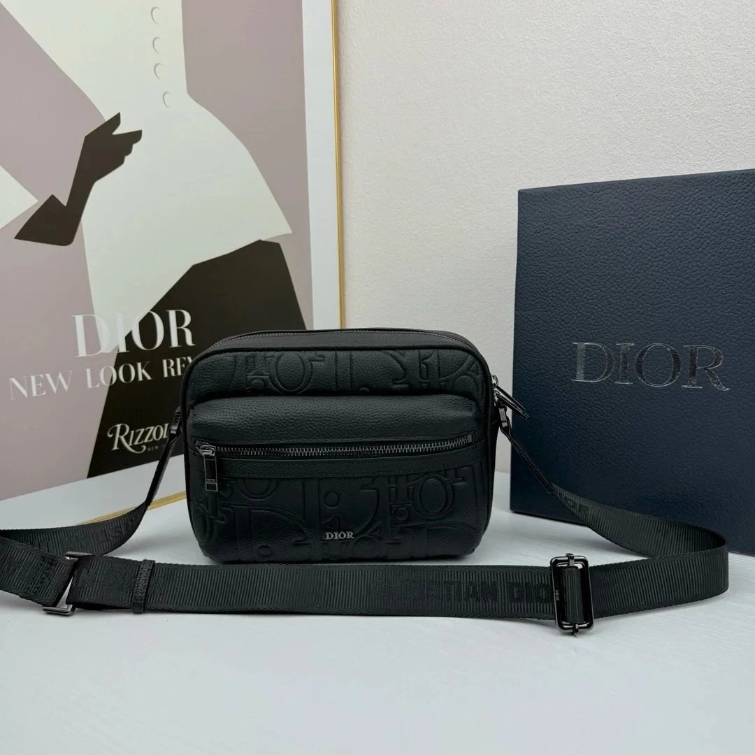  Jacquemus Valentino Women's Shoulder Bag