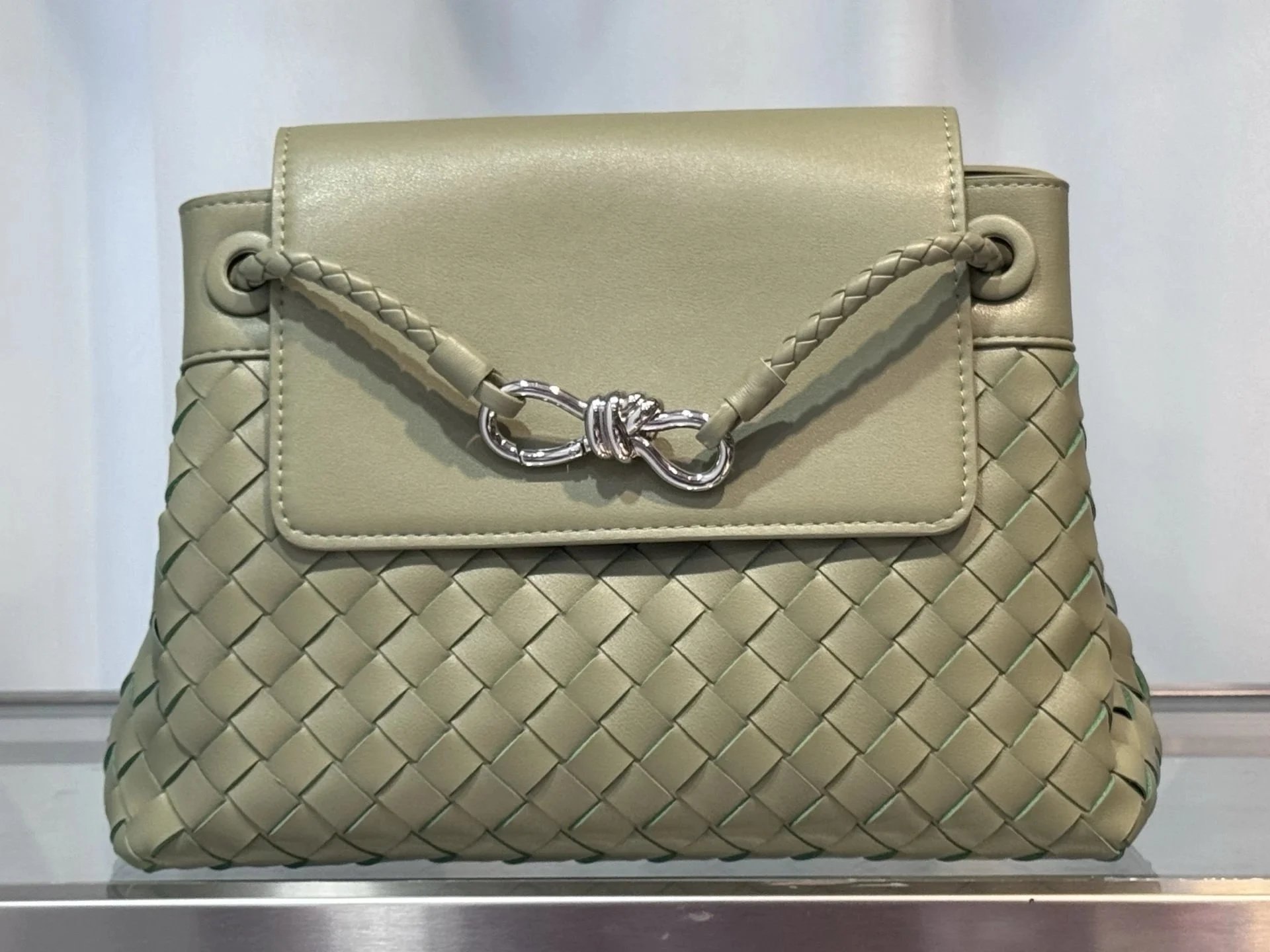 Bottega Veneta Gucci Adidas Autumn and Winter Retro High-end Genuine Leather Flap Shoulder Underarm Bag