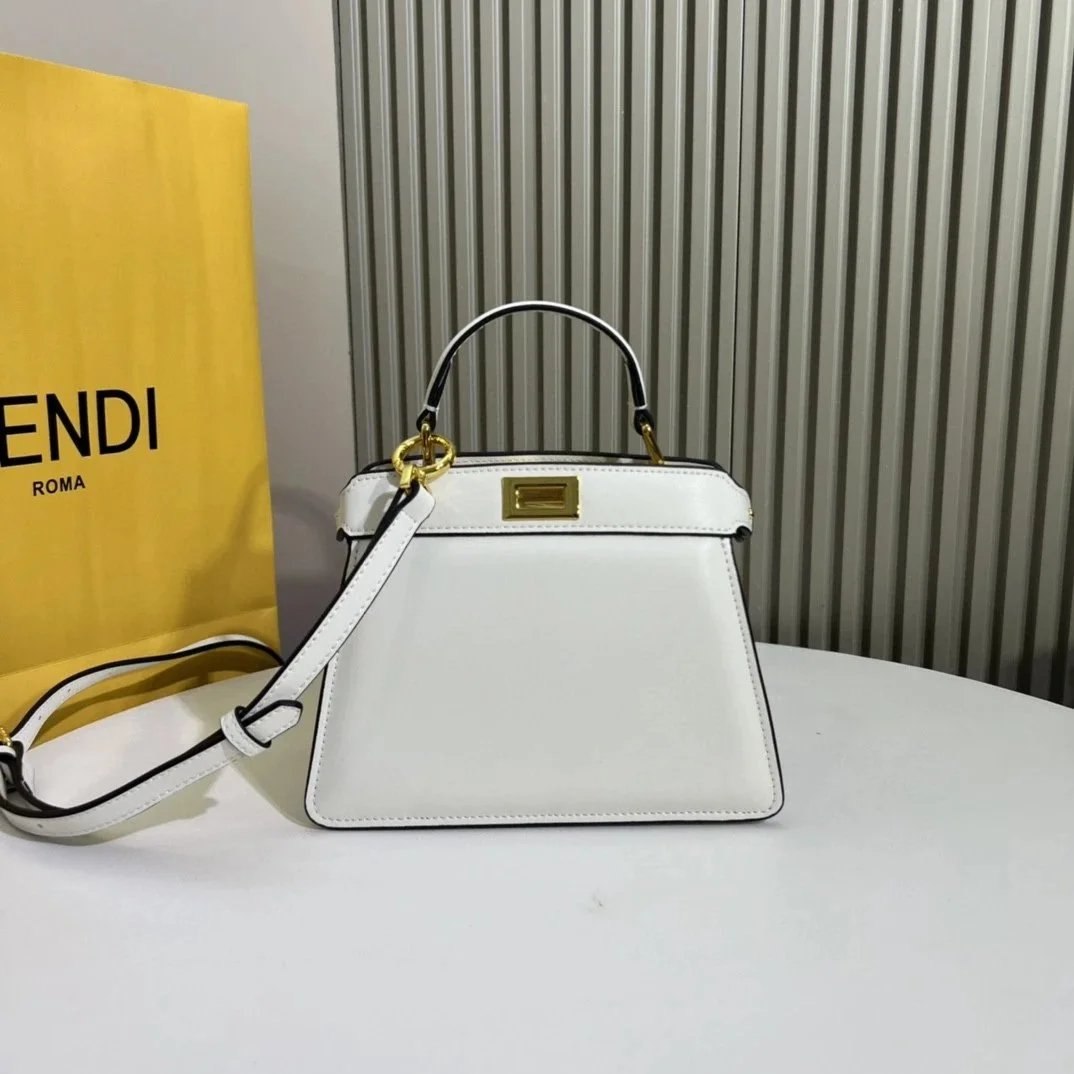 Fendi new fashion 2025 women's bag large capacity versatile bag