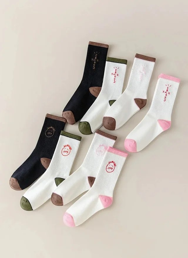Travis socks 3PCS (2 random colors or note colors）