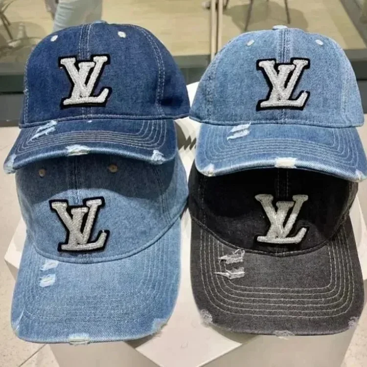 Louis Vuitton LV cla